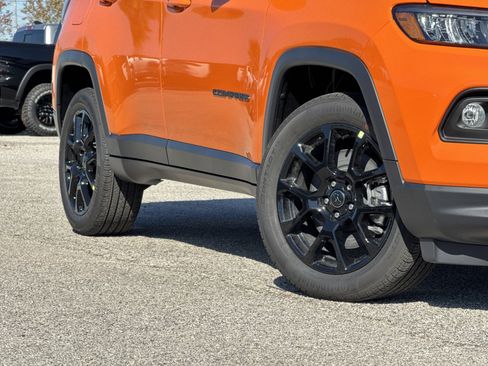 New 2026 Jeep Compass Latitude image 3