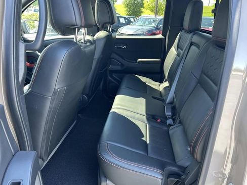 Used 2023 Nissan Frontier Pro-X w/ Pro-X Premium Package RWD image 17