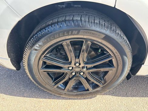 Used 2020 Ford Edge ST-Line FWD image 20
