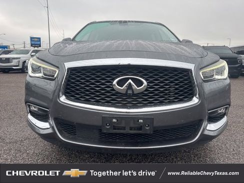 Used 2018 INFINITI QX60 FWD w/ Premium Plus Package image 2