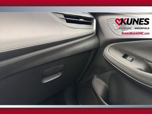 Used 2025 Buick Encore GX Preferred image 19