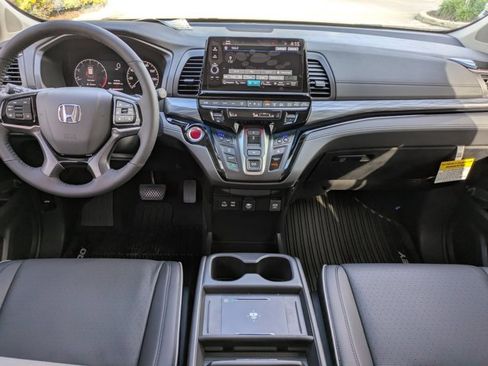 New 2026 Honda Odyssey Elite image 14
