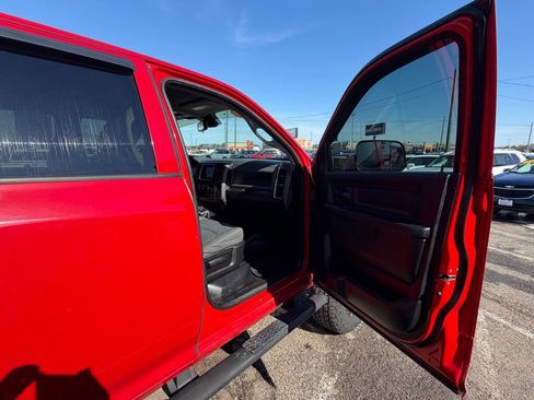 Used 2016 RAM 2500 Tradesman w/ Chrome Appearance Group AWD/4WD image 50