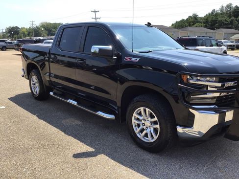 Used 2019 Chevrolet Silverado 1500 LT w/ All-Star Edition AWD/4WD image 9