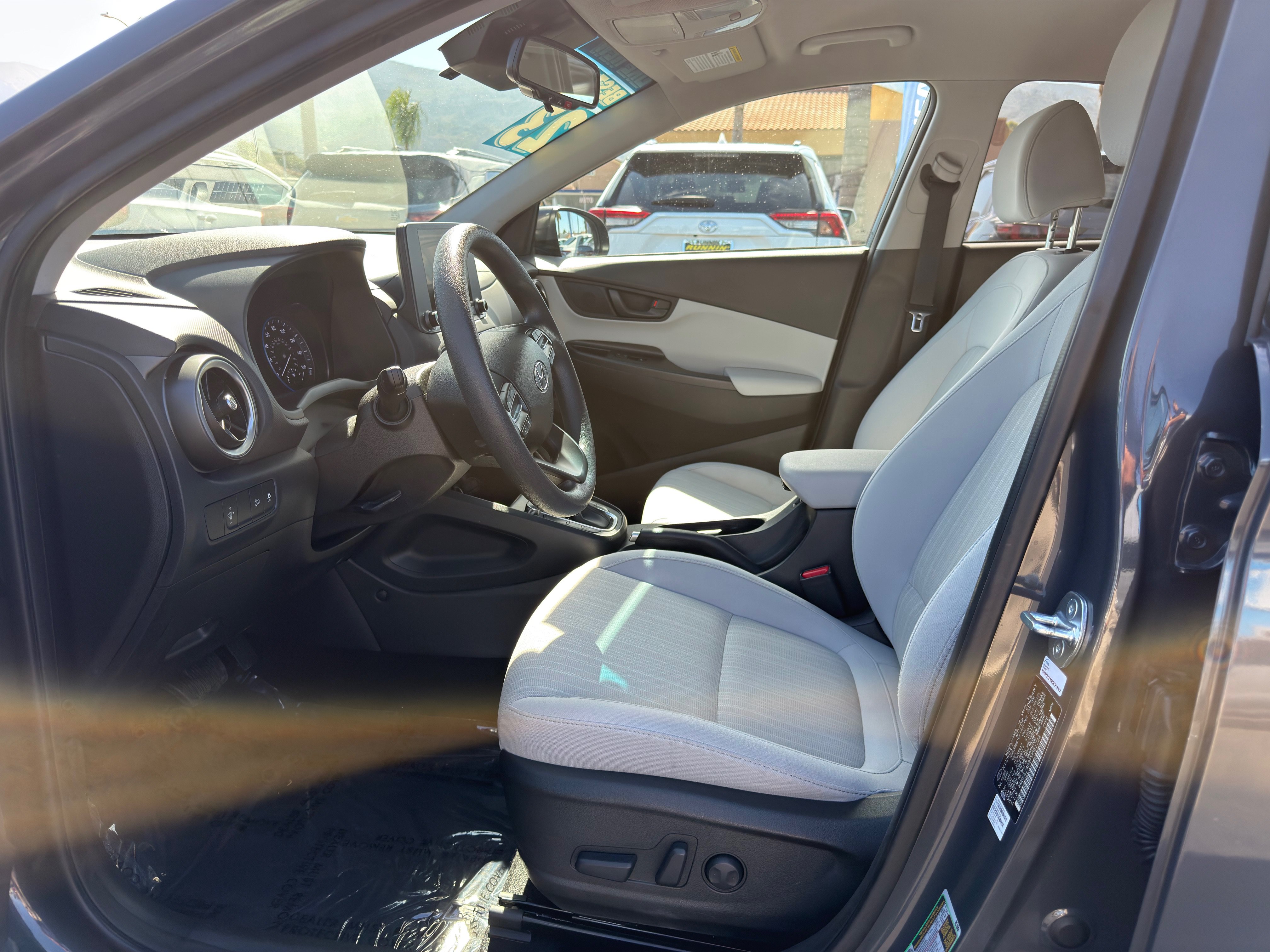 Used 2023 Hyundai Kona SEL FWD image 22
