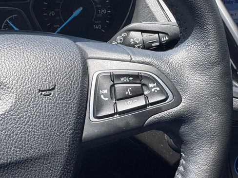 Used 2019 Ford Escape Titanium AWD/4WD image 10