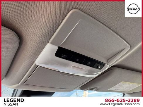Used 2024 Nissan Altima 2.5 SV FWD image 31