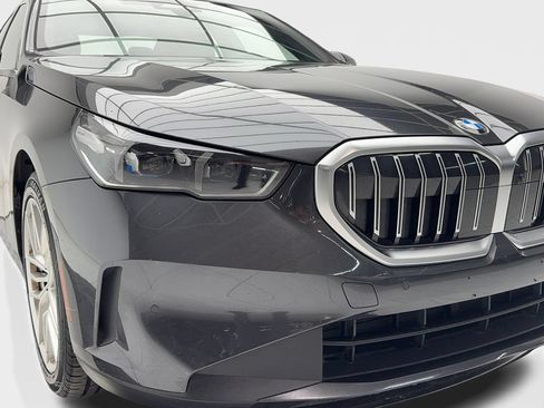 Used 2024 BMW 530i w/ Premium Package RWD image 3