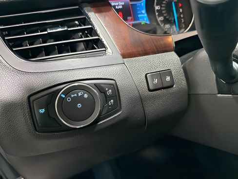 Used 2014 Ford Edge Limited FWD image 15