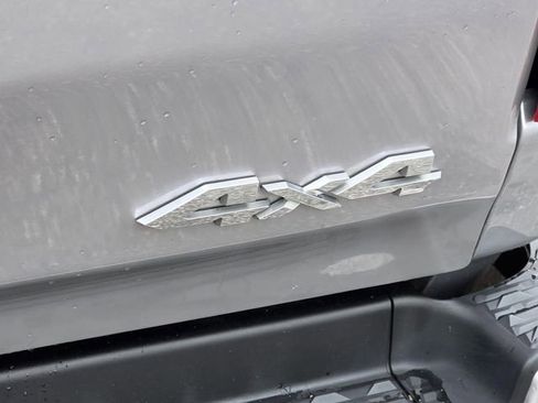 Used 2022 RAM 1500 Laramie w/ Laramie Southwest Edition AWD/4WD image 34