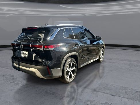 New 2026 Volkswagen Tiguan SE FWD image 5