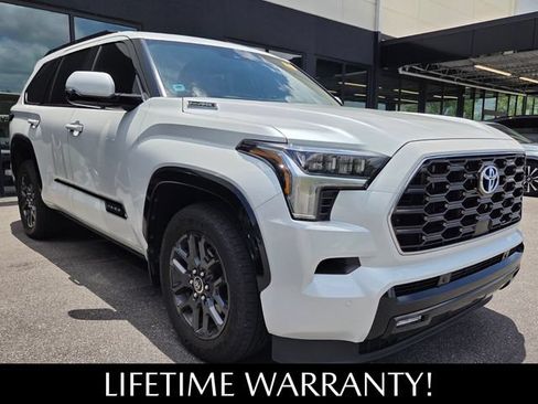 Used 2023 Toyota Sequoia Platinum AWD/4WD image 3