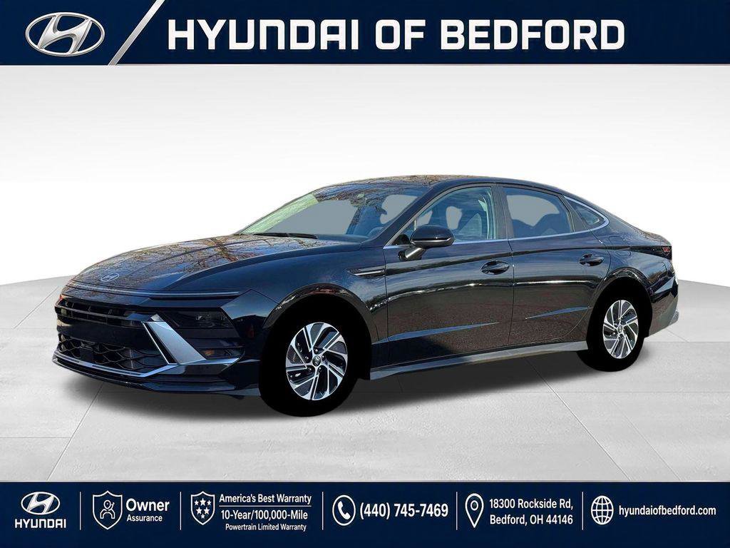 New 2026 Hyundai Sonata Blue FWD image 2