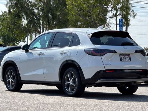 Certified 2024 Honda HR-V EX-L image 6