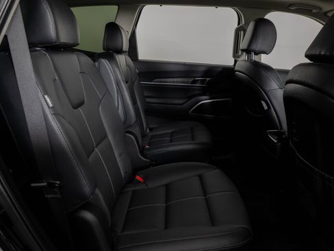 Used 2024 Kia Telluride EX w/ EX Captain's Chair Package AWD/4WD image 25