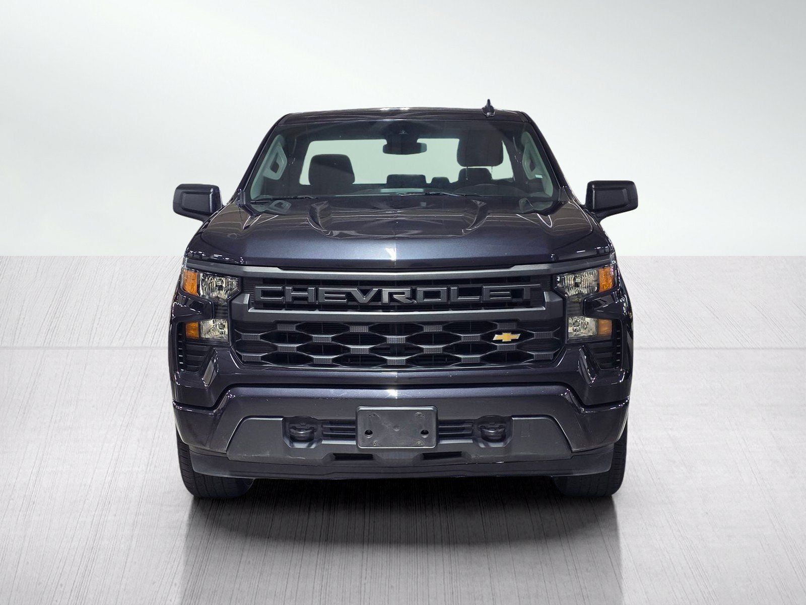 Used 2023 Chevrolet Silverado 1500 Custom RWD image 2