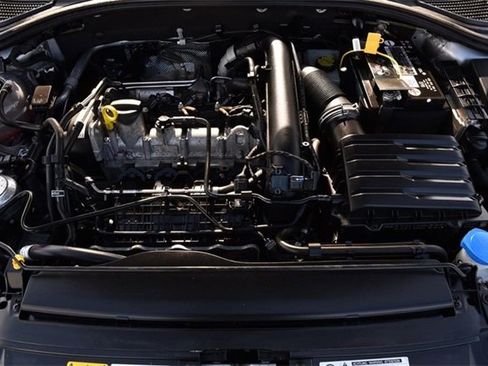 Used 2019 Volkswagen Jetta SE w/ Cold Weather Package image 26