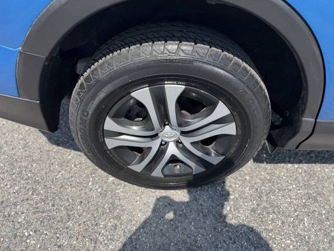 Used 2018 Toyota RAV4 LE AWD/4WD image 62