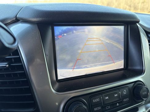 Used 2017 Chevrolet Suburban LS image 39