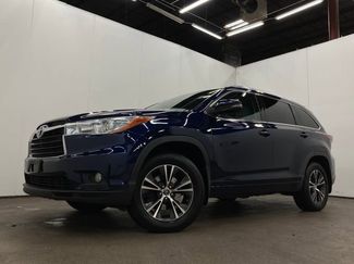 Used 2016 Toyota Highlander XLE image 1