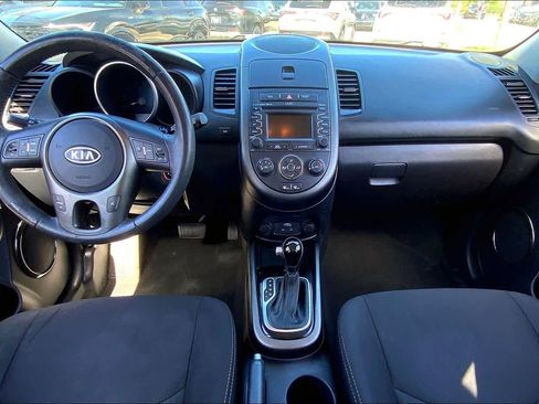 Used 2012 Kia Soul + w/ Audio Pkg image 15