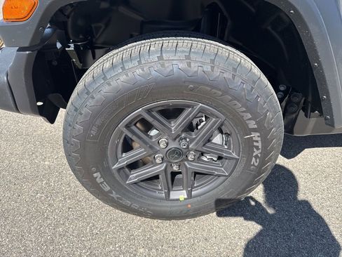 New 2026 Jeep Wrangler Unlimited Sport AWD/4WD image 9