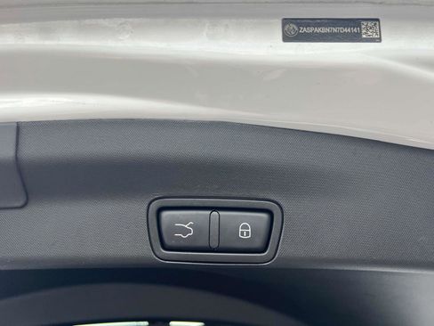 Used 2022 Alfa Romeo Stelvio Ti w/ Active Assist Plus Package image 9