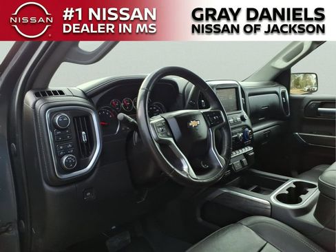 Used 2021 Chevrolet Silverado 1500 LTZ w/ Z71 Off-Road Package image 11