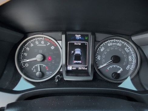 Used 2023 Toyota Tacoma TRD Sport image 21