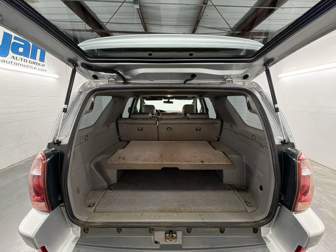 Used 2005 Toyota 4Runner SR5 RWD image 23