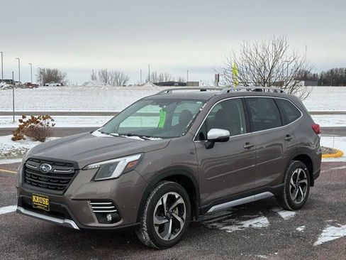 Used 2024 Subaru Forester Touring w/ POP Package 3 image 41