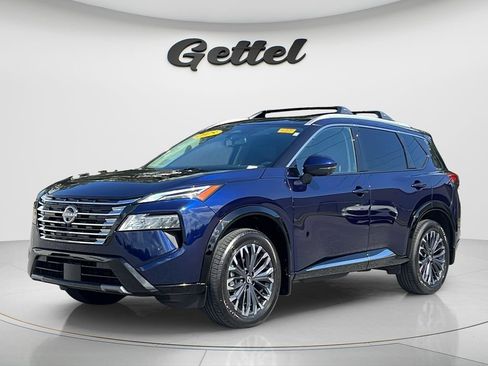 Used 2025 Nissan Rogue Platinum FWD image 1