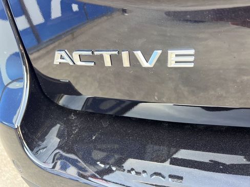 New 2026 Ford Expedition Active image 9