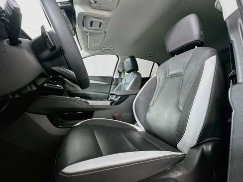 Used 2025 Buick Envision Sport Touring AWD/4WD image 19