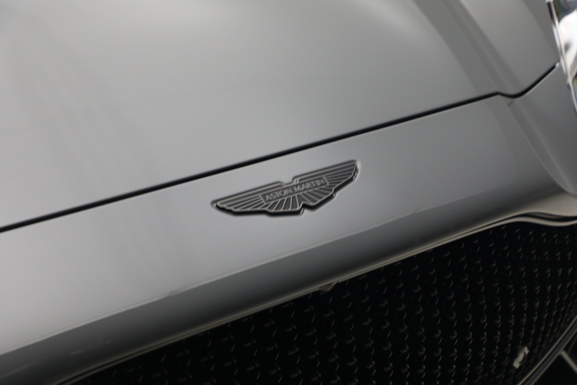 Used 2026 Aston Martin DBX S AWD/4WD image 30
