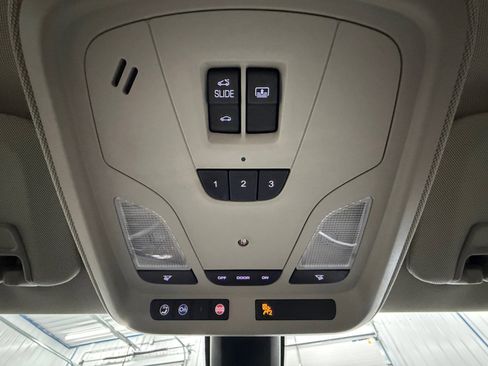 Used 2018 Chevrolet Impala LT image 19