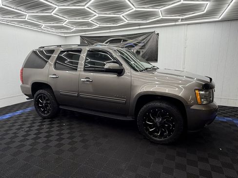 Used 2011 Chevrolet Tahoe LT image 2