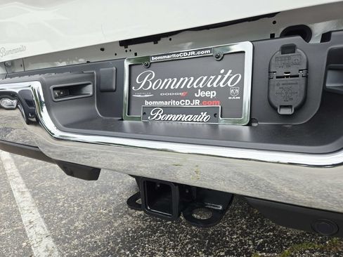 New 2026 RAM 2500 Tradesman AWD/4WD image 9