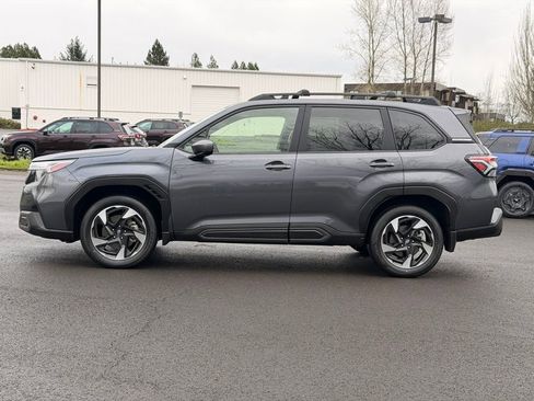 Certified 2025 Subaru Forester Limited image 4