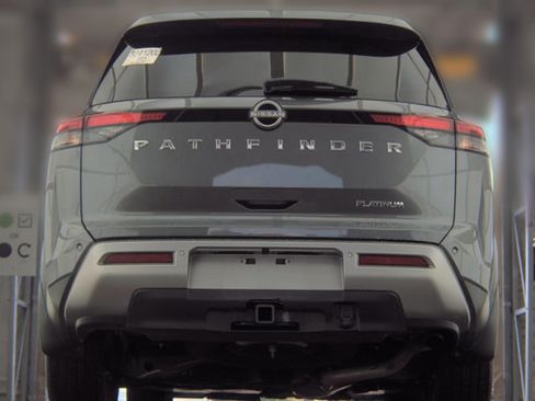 Used 2025 Nissan Pathfinder Platinum w/ Cargo Package FWD image 3