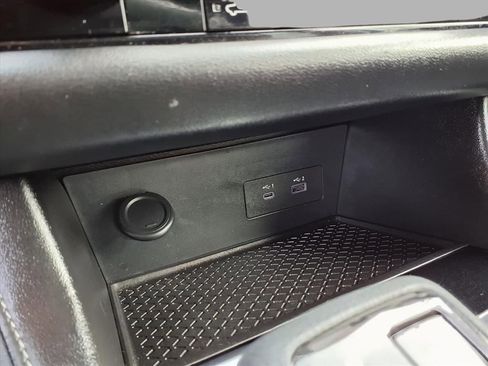 Certified 2024 Nissan Pathfinder SV image 8