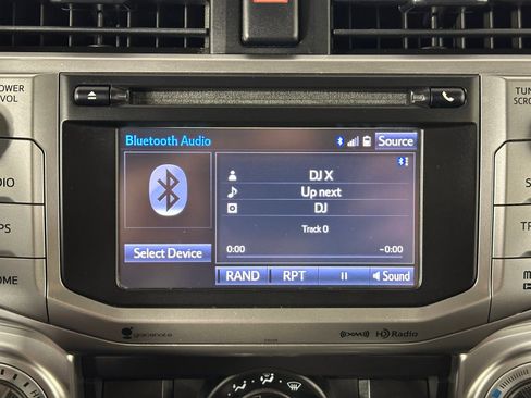Used 2016 Toyota 4Runner SR5 image 3