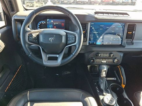 Used 2024 Ford Bronco Badlands AWD/4WD image 11