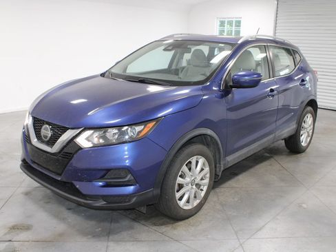 Used 2020 Nissan Rogue Sport SV FWD image 4