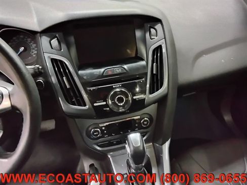 Used 2012 Ford Focus Titanium FWD image 12