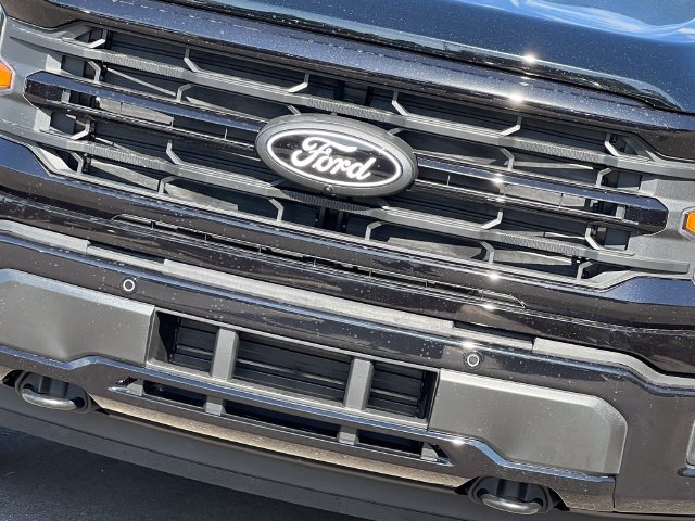 New 2026 Ford F150 XLT w/ Equipment Group 302A MID AWD/4WD image 3