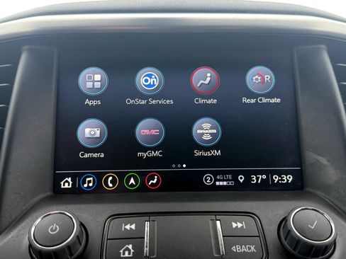 Used 2023 GMC Acadia SLE w/ Driver Convenience Package image 28