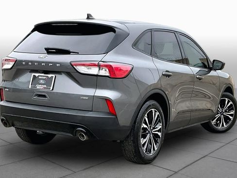 Used 2021 Ford Escape SE w/ SE Sport Appearance Package FWD image 12