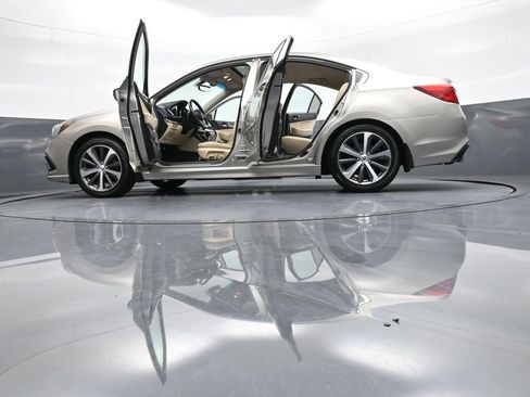 Used 2018 Subaru Legacy 2.5i Limited image 48