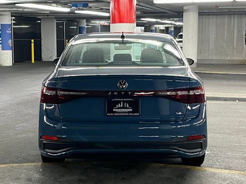 New 2026 Volkswagen Jetta SE FWD image 33